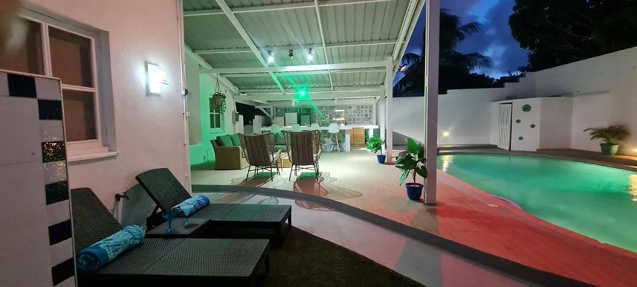 Family And Friends Villa With Big Private Pool Willemstad